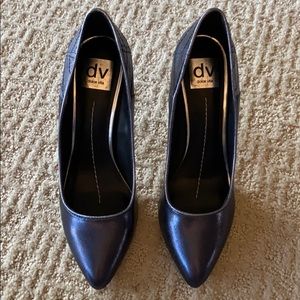 EUC navy metallic leather heels
